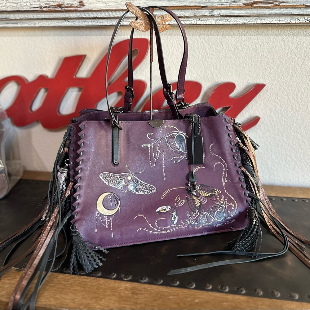 🔥Coach Dreamer Tote 34🔥 With Tattoo x Chelsea Champlain Plum with Moth 🖤